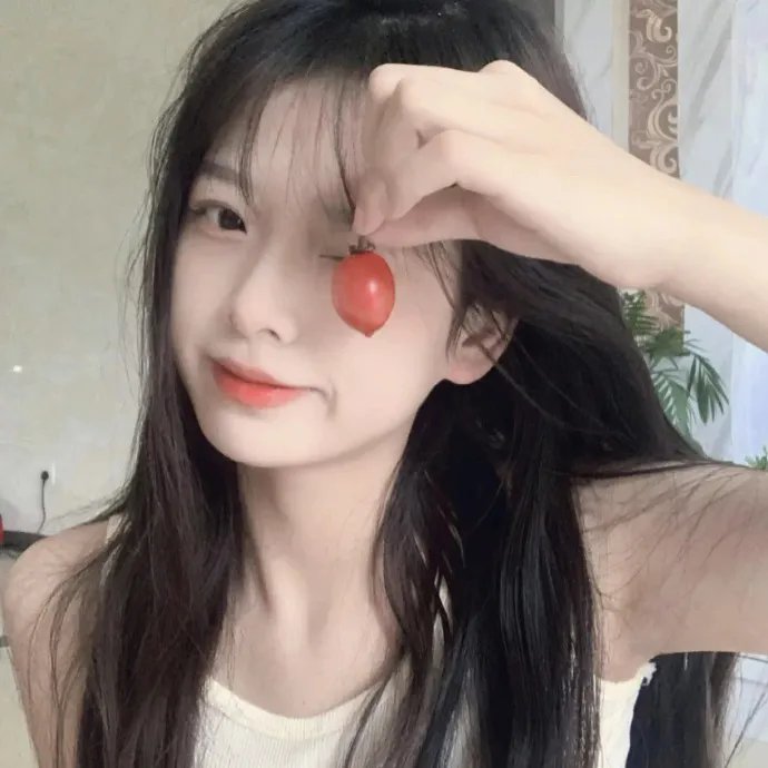 年轻女孩爱过来